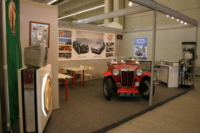 Le stand du MGCF  Rtromobile 2006