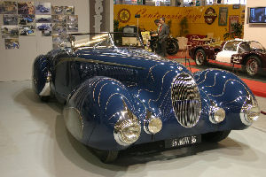 Une carrosserie goutte d'eau pour cette Talbot - Photo Bernard Knapp