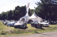 Le parking des MG non 'MGB', de la dernire ne aux plus anciennes ! - Photo Jrme Boly