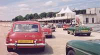 dimanche 23 juin 2002: arrive aux paddock - Photo Philippe Cloarec